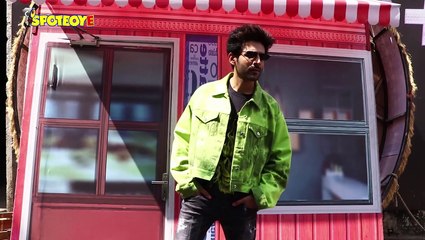 Love Aaj Kal Promotions: Sara Ali Khan Looks Like A Shiny Gift Wrap In Holographic Dress; It’s Hard To Look Away