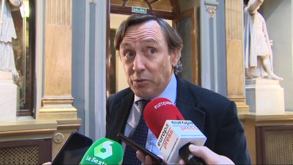 Hernando califica de "ley de muerte" la ley de eutanasia del PSOE
