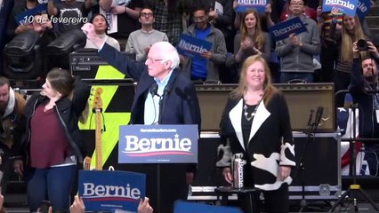 Download Video: Democratas têm 2ª primária com Sanders como favorito