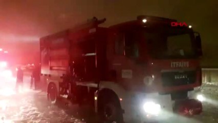 Kayseri'de masa sandalye fabrikasında yangın çıktı