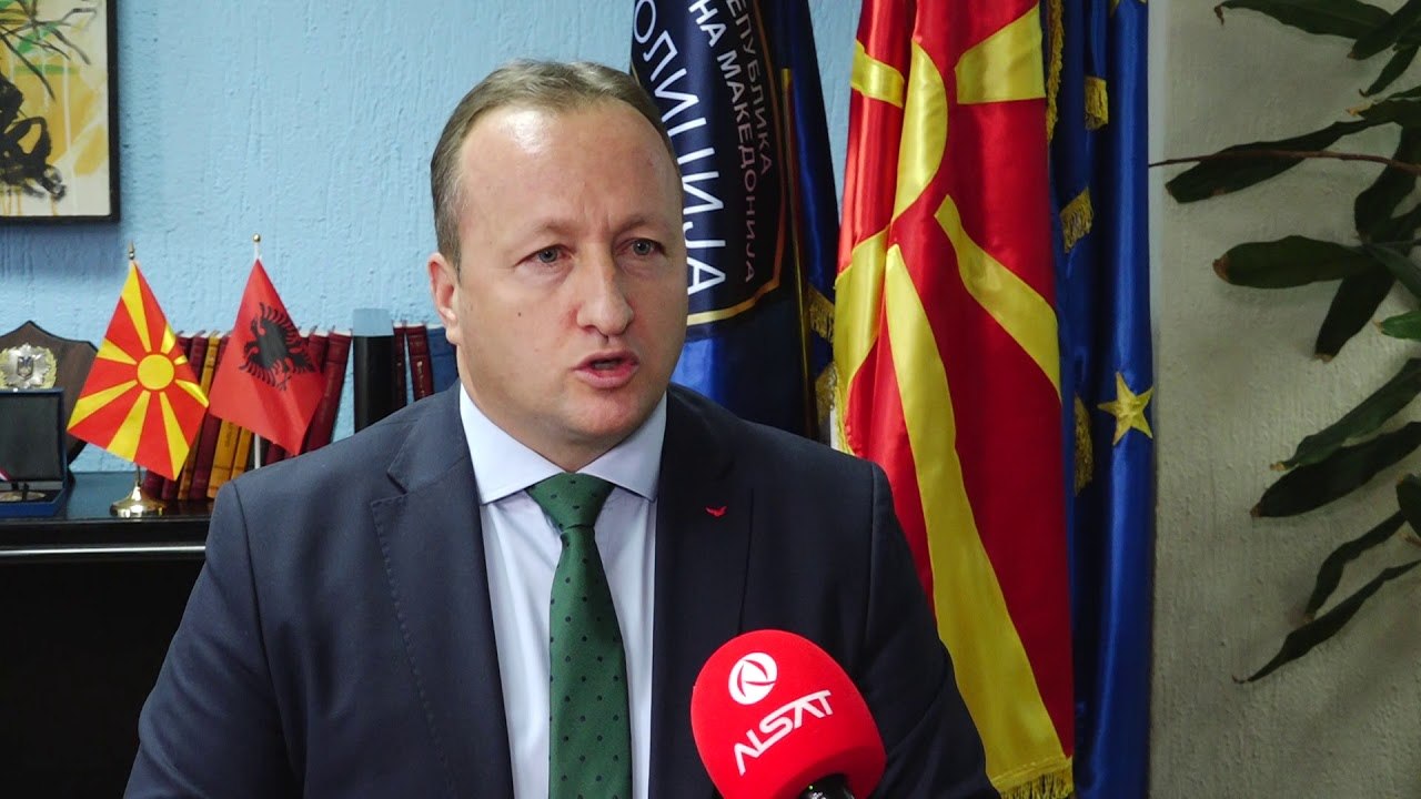 Околу 10 илјади граѓани чекаат нови патни исправи, но МВР нема залиха на пасоши