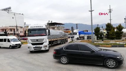 Suriye sınırına askeri sevkiyat sürüyor