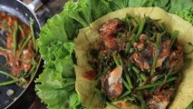 Cambodian food - Fried Canned Fish with vegetable - ឆាត្រីកំប៉ុងជាមួយបន្លែ - ម្ហូបខ្មែរ