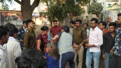 धार: पत्नी ने थाना प्रभारी पति को कमरे में युवती के साथ पकड़ा और फिर...