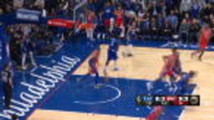 Descargar video: CLEAN - Simmons' triple-double helps 76ers down Clippers