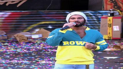 Vijay Devarakonda Emotional About Fan Mother(Telugu)