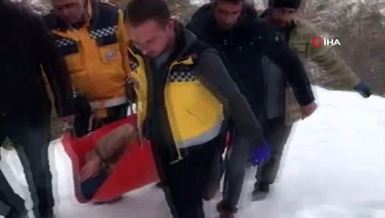 Kar nedeniyle mahsur kalan hastaya saatler sonra ulaşıldı