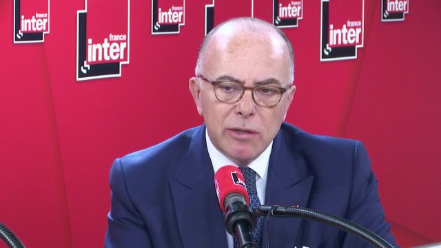Bernard Cazeneuve, ex-Premier ministre : Le ministre ne doit pas être derrière les forces de l'ordre quoi qu'elles fassent : il doit être au-dessus. Il doit montrer le chemin avec une boussole. Il faut avoir une position juste et équilibrée.