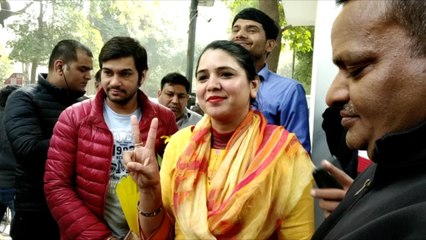 AAP MLA Pramila Tokas flashes 'V'ictory sign a day after her party won 62 seats