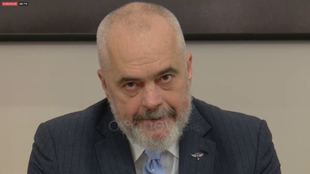 Ora News - Rindërtimi, Rama u kërkon qytetarëve të prekur nga tërmeti të bëjnë durim