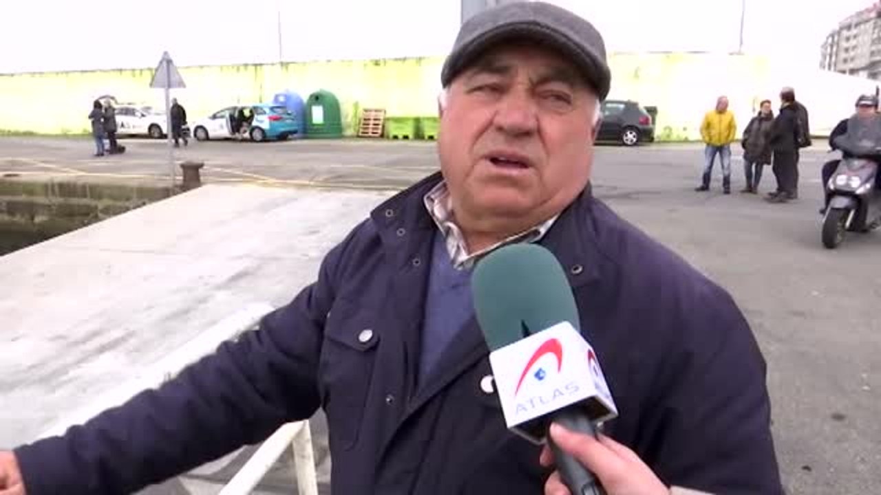 Continúa la búsqueda de un marinero desaparecido tras volcar su embarcación