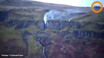 La tempête Ciara renverse le sens d’écoulement d’une cascade !
