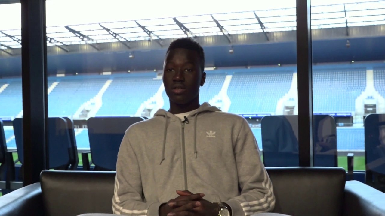 Pape Gueye : "Avec ou sans brassard, je parle beaucoup !"