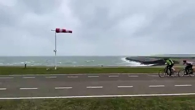 Course de vélo contre le vent