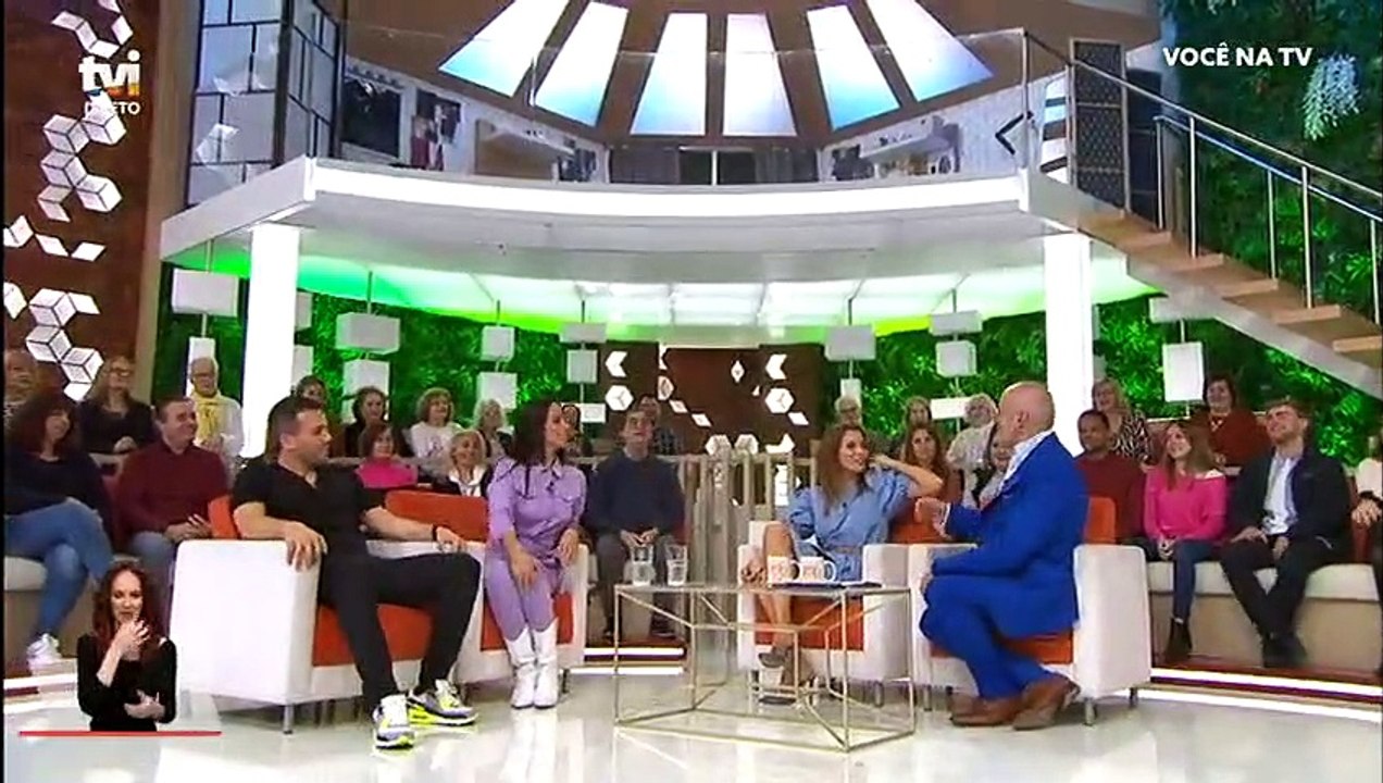 Pedro Teixeira beija Manuel Luís Goucha na boca em direto