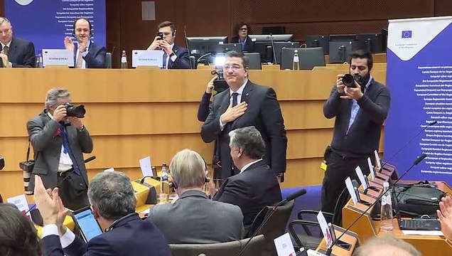 Tzitzikostas reivindica las regiones frente al euroescepticismo