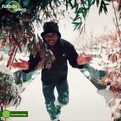 Daniel Sturridge'nin kar üstündeki dansı beğeni topladı