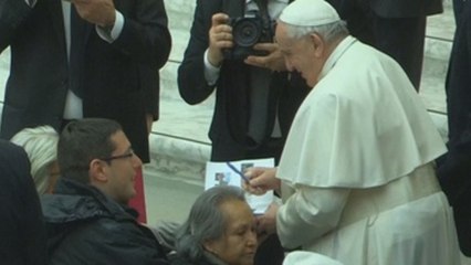 Francisco pide oraciones por China y Siria en su audiencia general