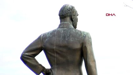 Türkiye'nin ilk atatürk anıtı bakımsızlık içinde 1