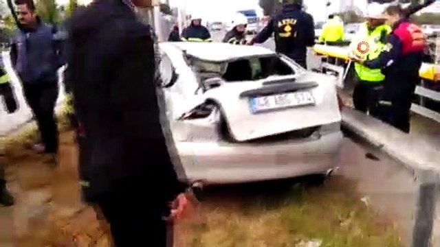 Takla atan otomobil okulun duvarına çarparak durabildi