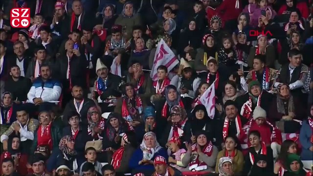 Erdoğan: ‘Bayrağımıza uzanan elleri kırmaya hazır mıyız?’