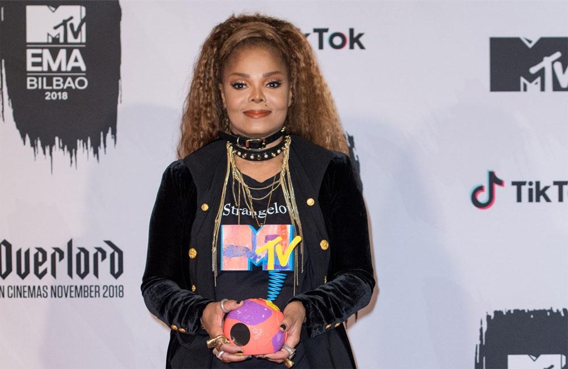 Janet Jackson's pet giraffe