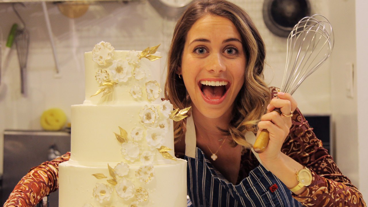 Lucie Fink Learns To Be A Wedding Cake Decorator