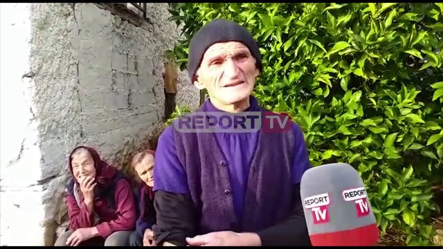 Report TV - Elbasan, i sëmuri mendor dhunon me grushte efektivin e policisë