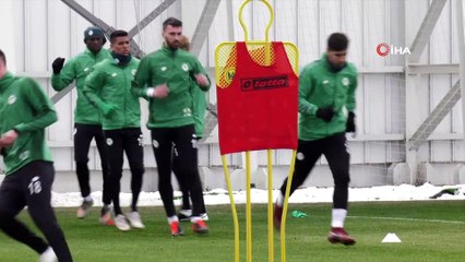 Konyaspor, Bülent Korkmaz’la ilk antrenmanına çıktı