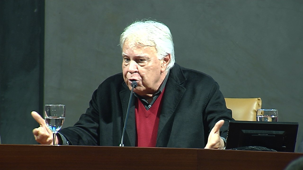 Felipe Gonalez: "Prefiero una monarquía republicana como la que tenemos a una republiqueta"