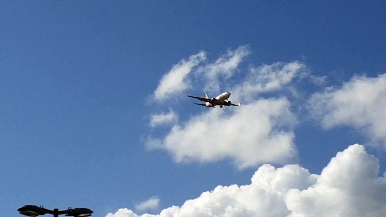 [SBFZ Spotting]Boeing 737-700 PR-VBU na final a...