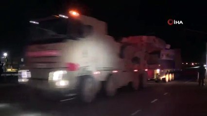 Sınıra zırhlı araç sevkiyatı