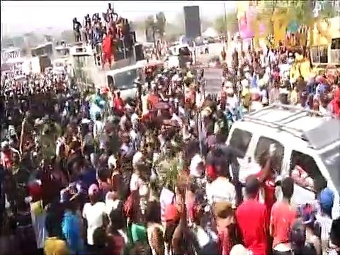 Plizyè milye moun mache nan lari matisan kont ensekirite