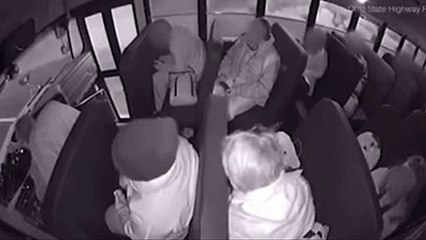 Terrible accidente en un autob´us visto desde dentro