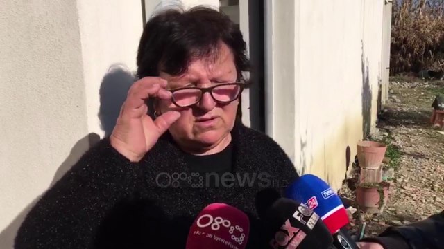 Ora News - E moshuara tregon ngjarjen: Është makinë e 3 që na hyn në oborr, polici qëlloi me armë