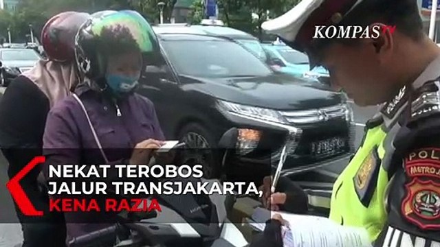 Nekat Terobos Jalur Transjakarta, Puluhan Pengendara Kena Razia
