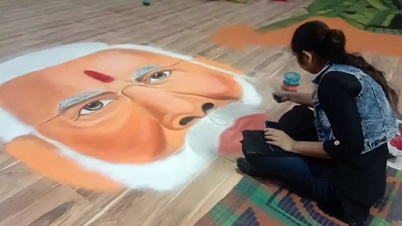 पुलवामा अटैक में शहीद जवानों की याद में बन रही रंगोली, बन सकता है रिकॉर्ड