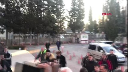 Yalova belediyesi'ndeki 'yolsuzluk' soruşturmasında başkan yardımcısı adliyede