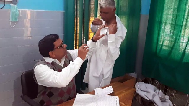 शामली- स्वास्थ्य कैंप का आयोजन, मरीजों को लगाए गए एंटीरेबीज इंजेक्शन