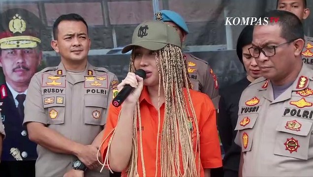 Lucinta Luna Ubah Gaya Rambut Jadi Gimbal, Begini Penampilannya...