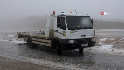 Hatay'da kar ve buzlanma kazalara neden oldu