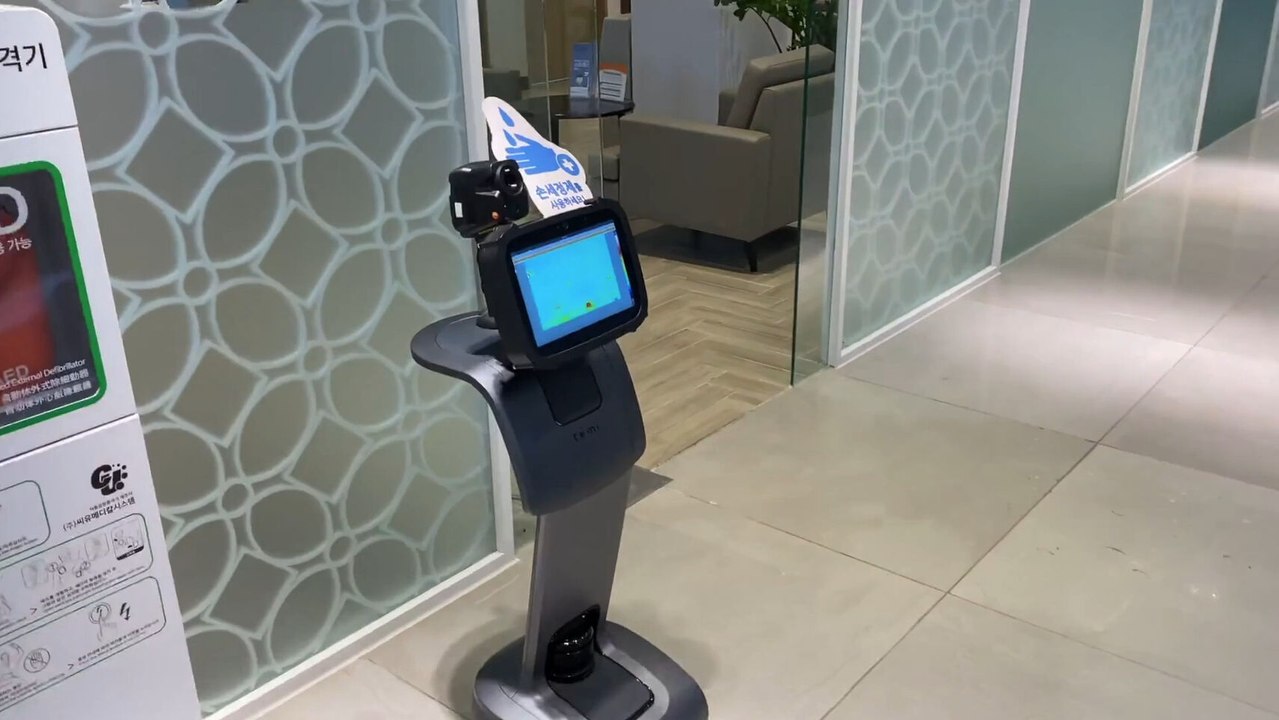 Asistente robot de Temi