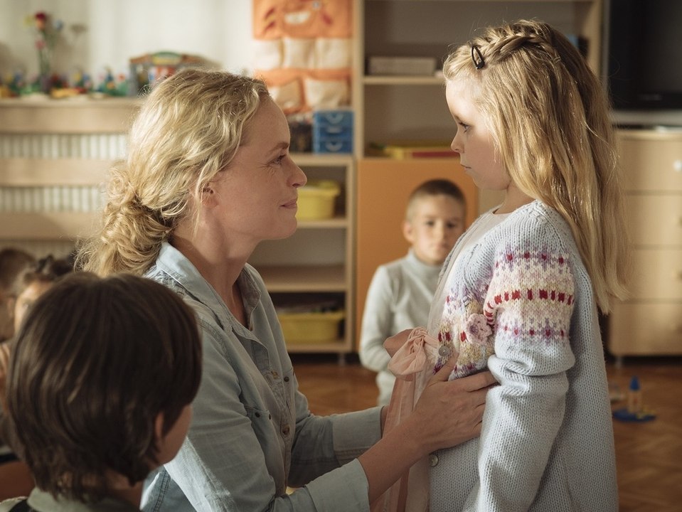 "pelikanblut": trailer zum mystery-drama von katrin gebbe