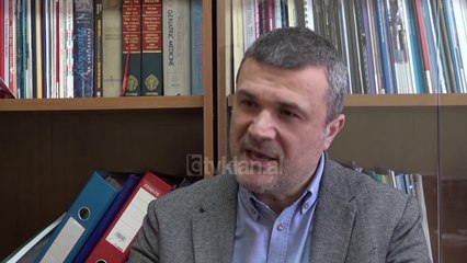 Shqiperia po tkurret dhe plaket