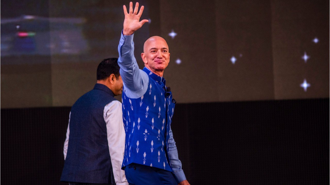 Bezos Buys Warner Estate For Record $165 Million