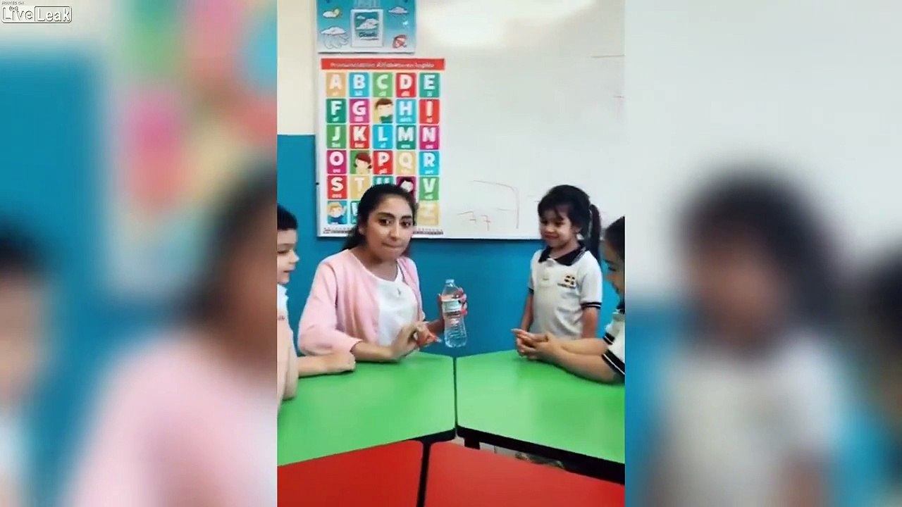 Virée, cette prof a fait la blague de trop en maternelle !