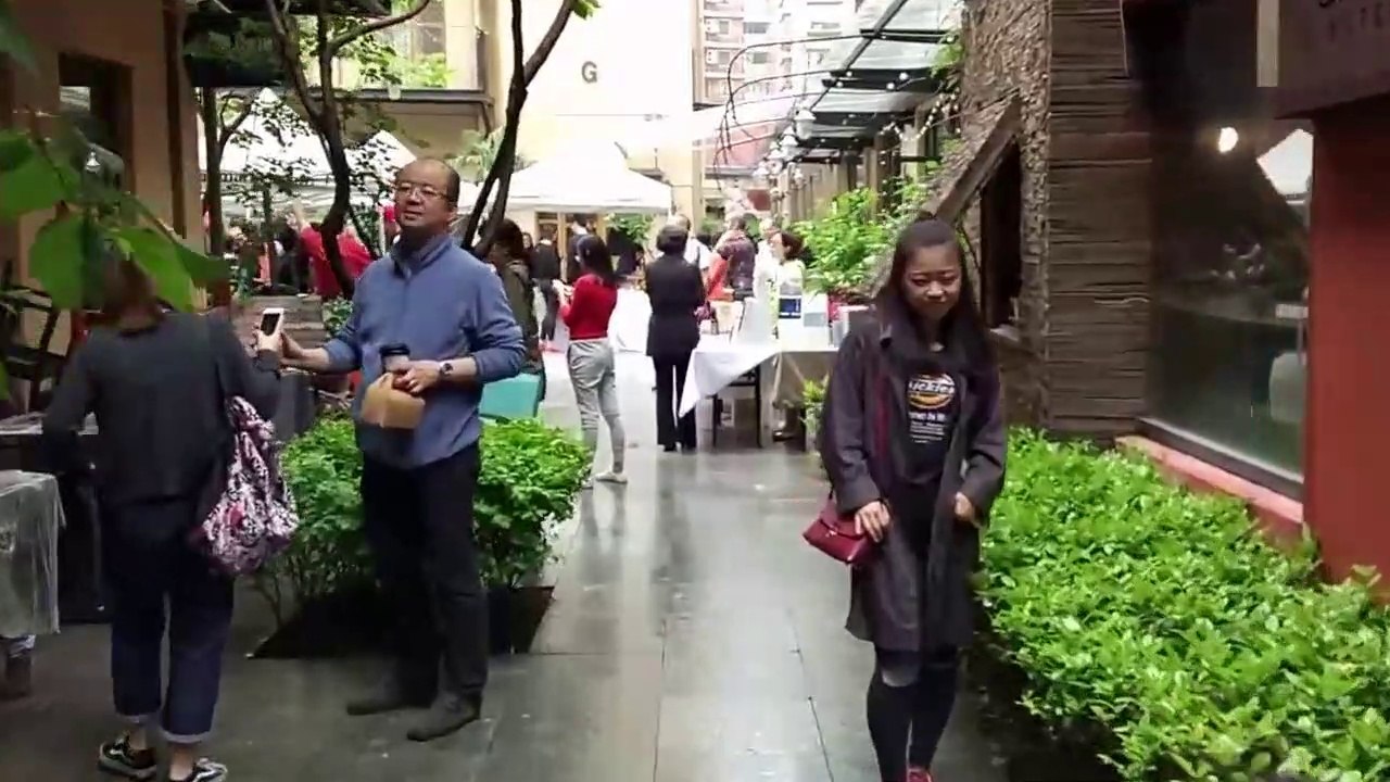 Shanghai Walks #5 - Jia Shan Market, N°37 Lane 550, Shaanxi Nan Road (April 2016)