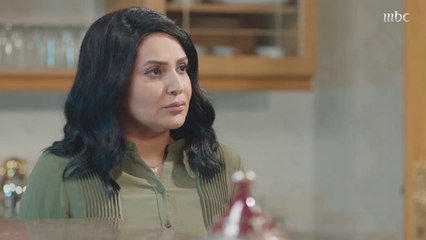 نوال في موقف لا تحسد عليه. زوجة أخيها تهددها بالسكين!