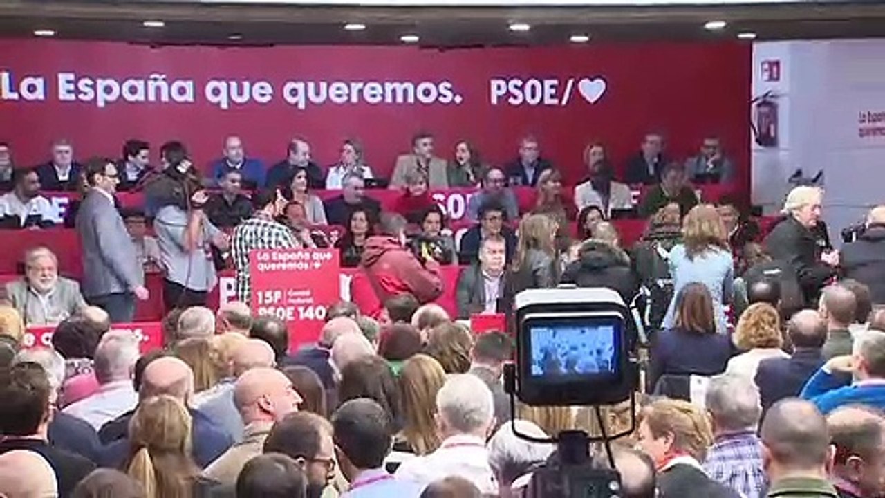 Page advierte al Gobierno que el diálogo no puede ser sólo con los ...