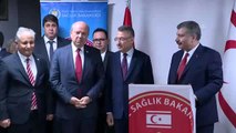 Cumhurbaşkanı Yardımcısı Oktay, Lefkoşa'da devlet hastanesini ziyaret etti (2)